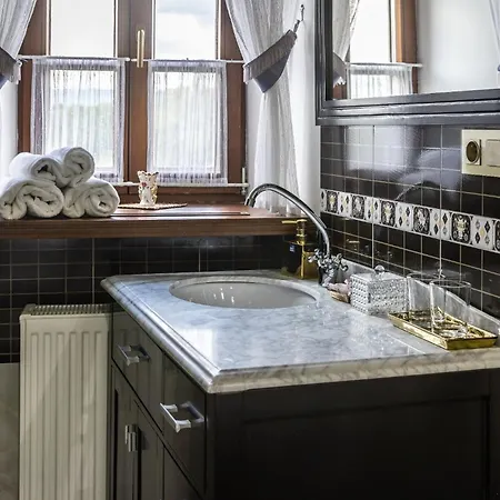 Nocľah s raňajkami Theresia Chateau -