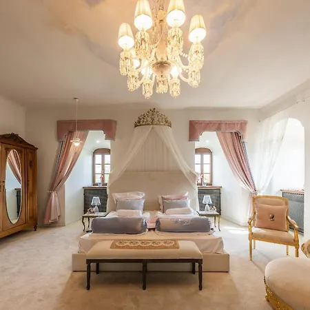 Theresia Chateau - Bernolakovo